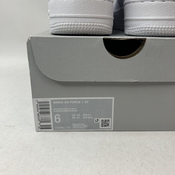 Nike Shoes Air Force 1 Low 07’ “Triple White" 2024 - Picture 5 of 5